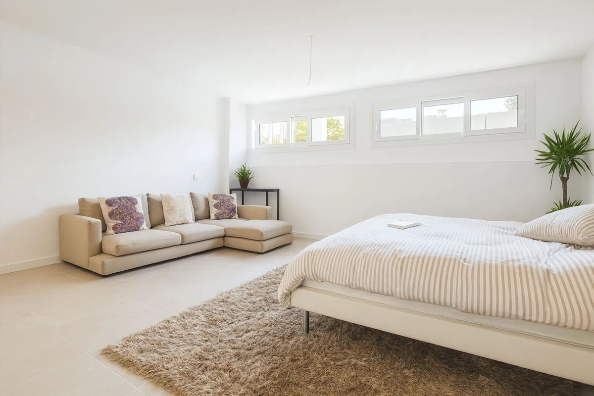 e5c448c9-a4d4-449b-90ae-20b202e72942