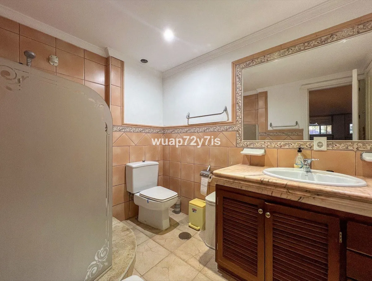 e5eb2542-3126-4346-8414-3489b2cf34f4