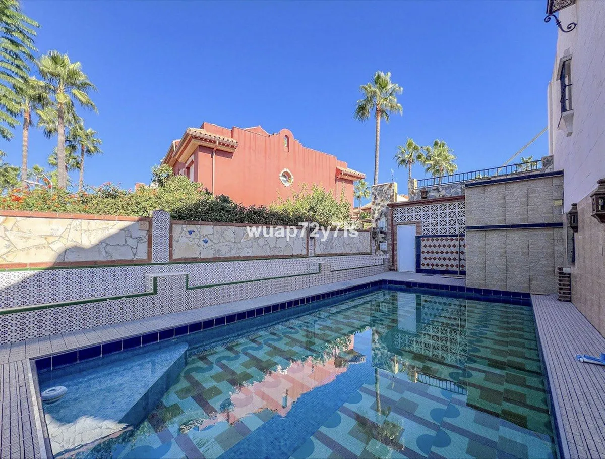 f1de8d52-06d7-47f6-b444-cab5c8c455f8