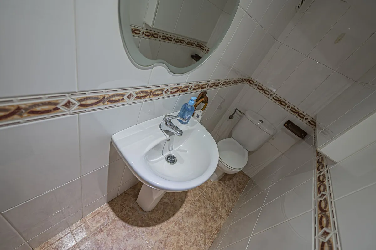 fef04f6f-f6bd-4460-9bd0-ad57d421de5e