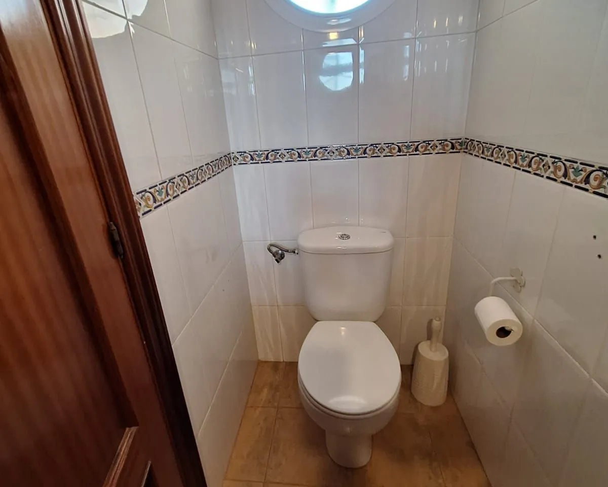 12fa2feb-4bbe-46f3-beba-e2e75d674c25