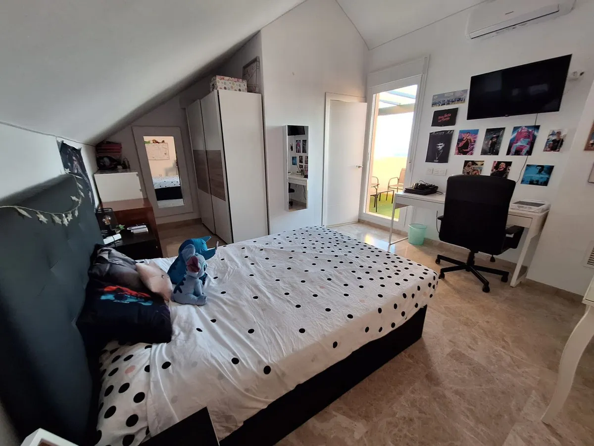 171cc08f-275c-4733-ad5a-df38f5653c42