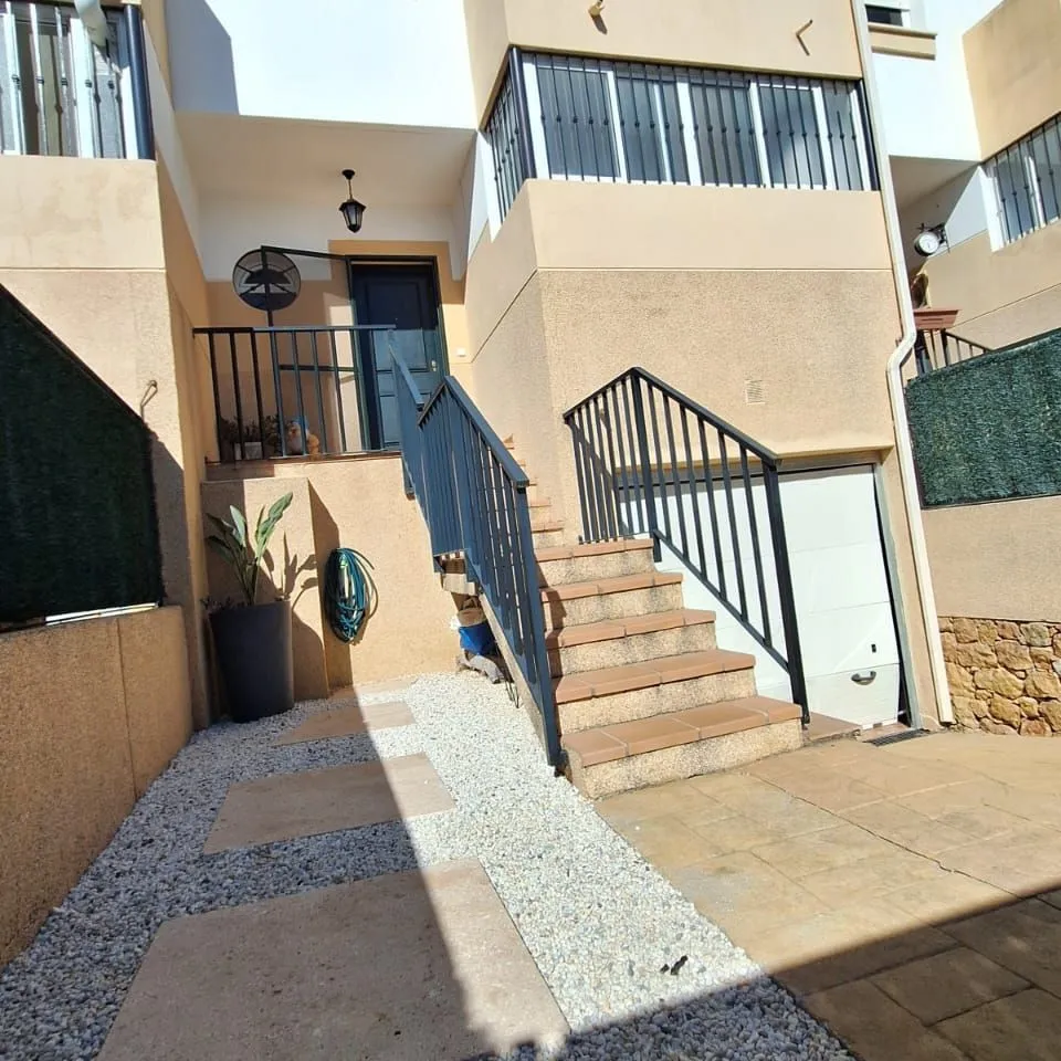 49a04354-a364-492e-9208-7ccf8afe52df