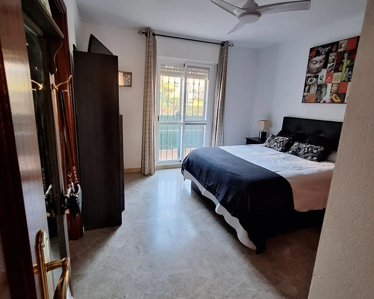 c557d2fe-a9d8-42dd-9b03-a7eb9483803b