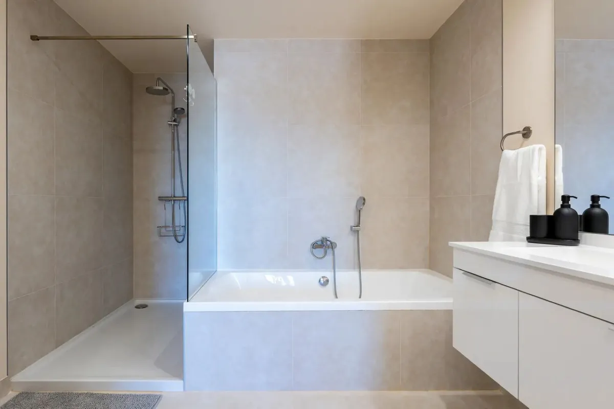 18dfd535-4b8b-4300-a25d-cb82bd415df6