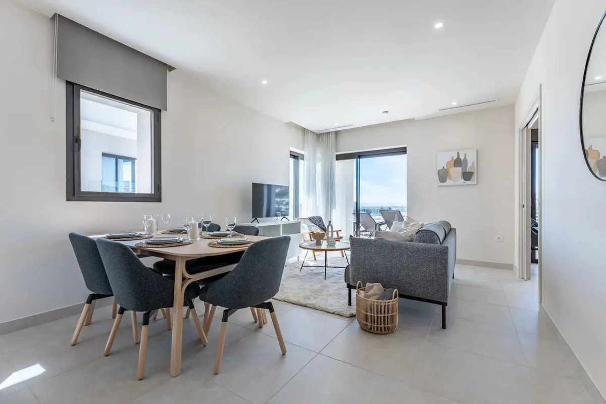 a079d71d-674b-41bf-a2e5-21022c1235bd