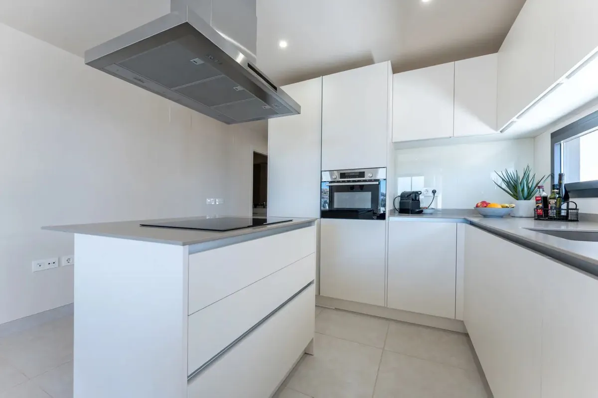 f506ef50-4ef7-45d4-808b-9e7b61542f46