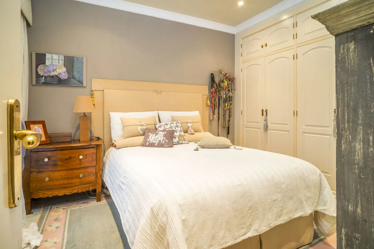 e33b9b96-6a4b-456b-b4ee-41e3d639e893