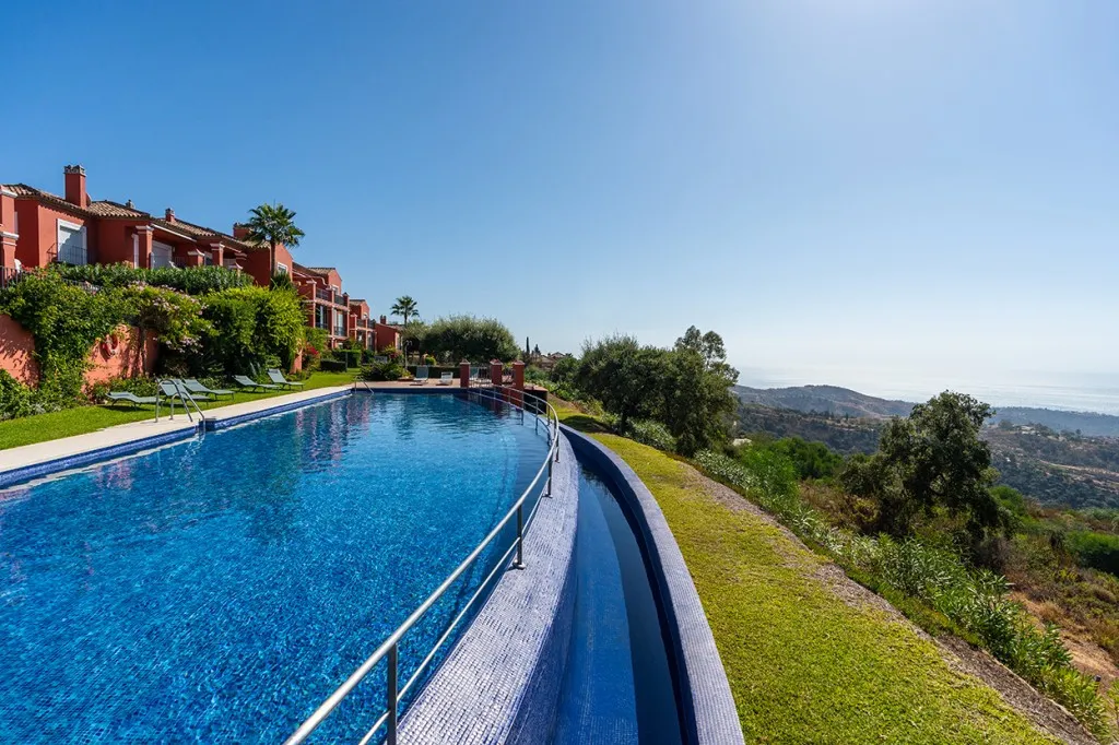 7d404c6a-594e-46d7-8f19-d6326eaea606