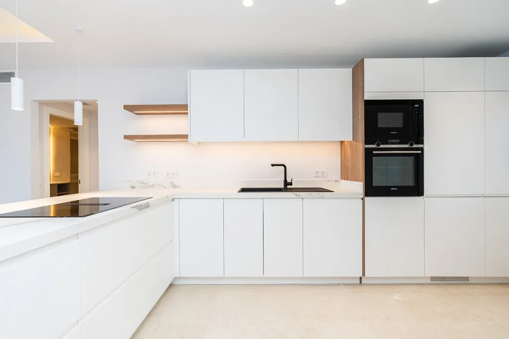 8486e4c6-dbaa-422f-aa52-2eee85151850