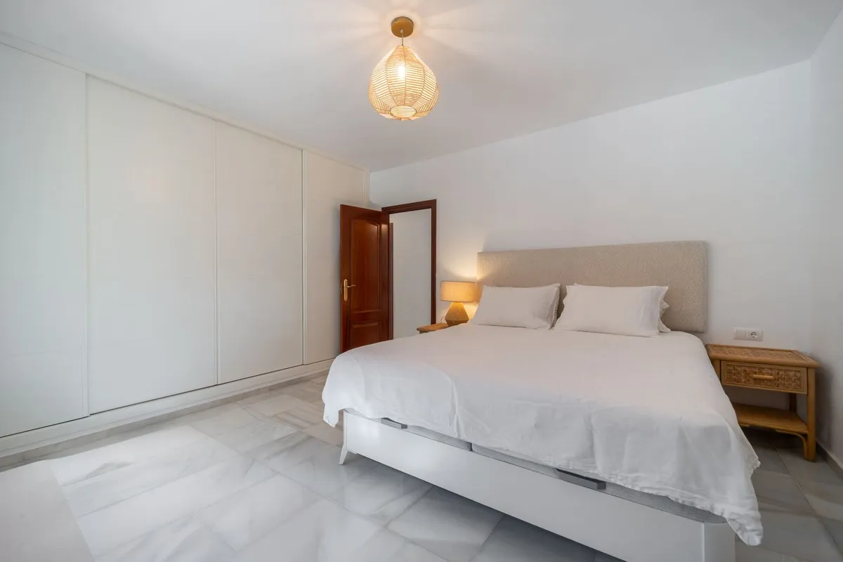 2e885952-af0d-44e1-93cc-d56472f166f1