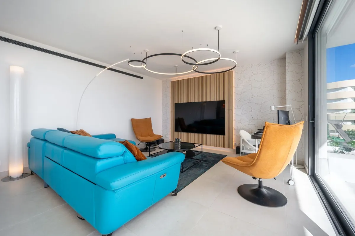 10954d80-1340-4c1f-aa69-9ec42be77f73