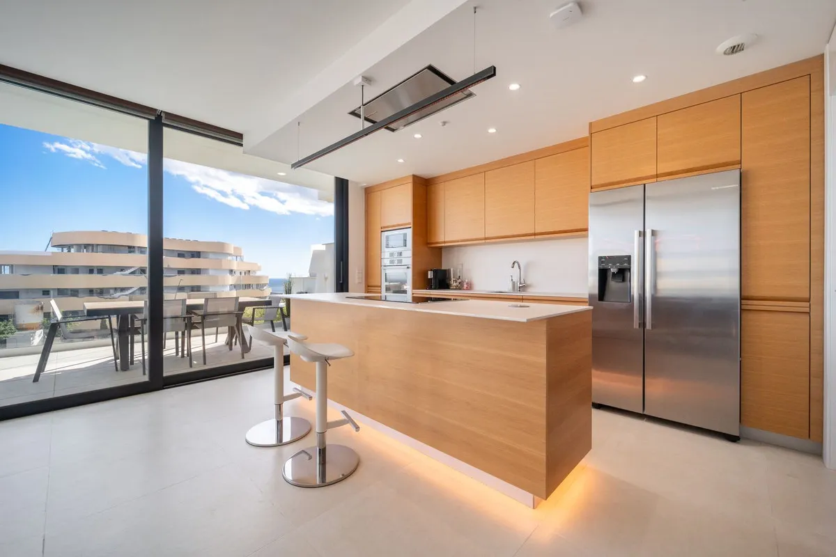 5d19a932-516a-45ec-ba23-f4e476169179