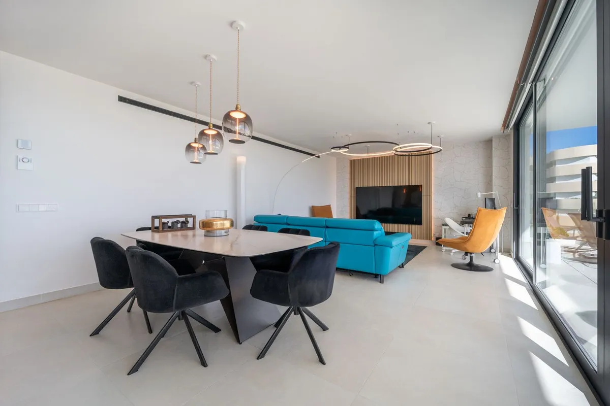 7a92ea98-a603-4907-a356-6a1f8cc0c175