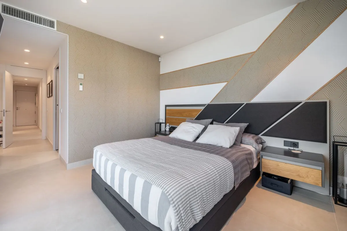 7f6bc013-130d-408d-9f80-811c3be8e08c