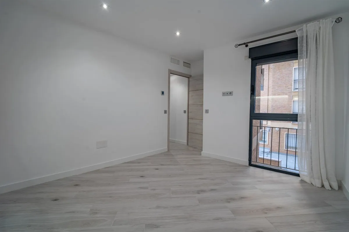 0db53a23-e344-4c1b-8f81-5a146a2fb80c