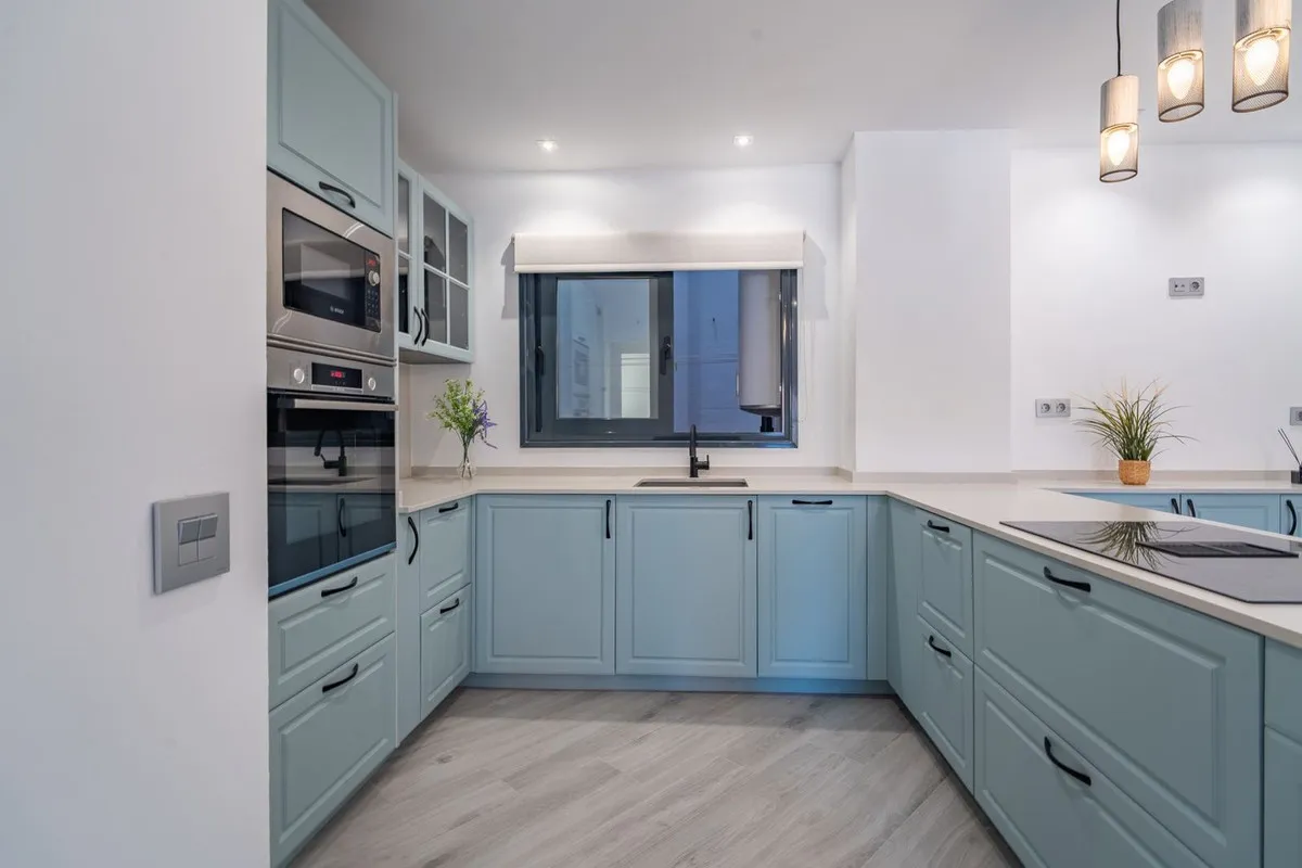 5b96845c-1ee5-4075-8c0a-be49b13660fb