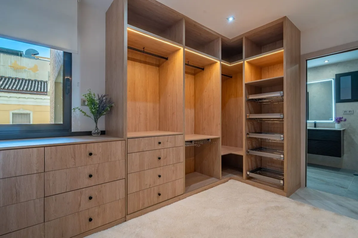 c91090ba-eac4-4bc1-a3a2-4edbfb0b191e