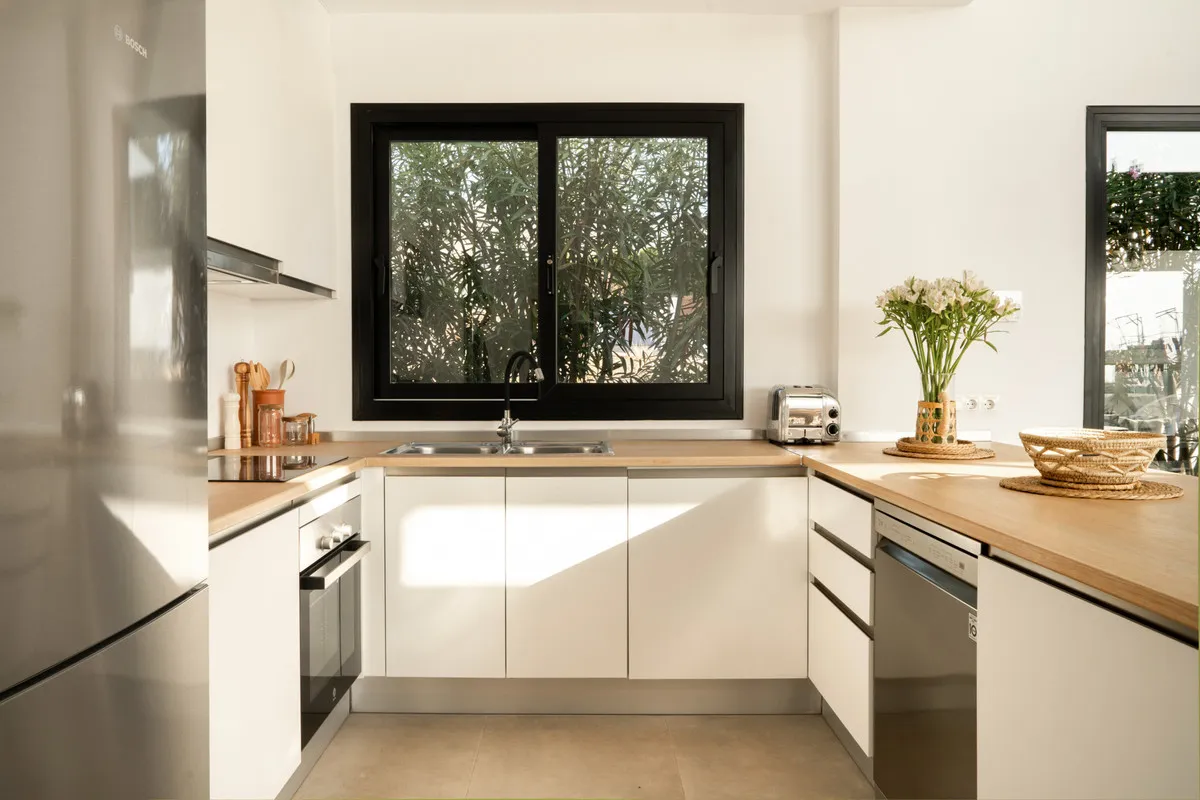 37b0d105-b2b0-4f19-93d9-266d7308031a