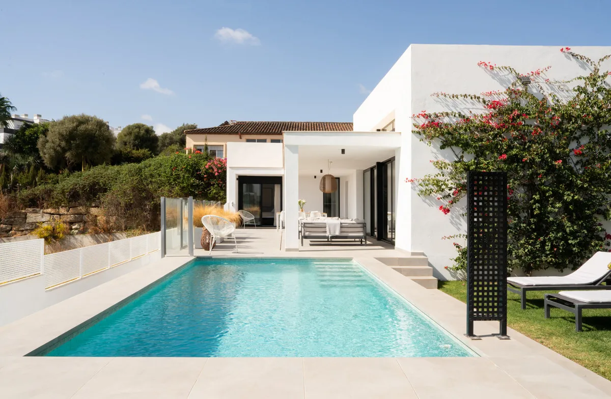 e6480af5-a942-4317-b034-f54fe0f30105