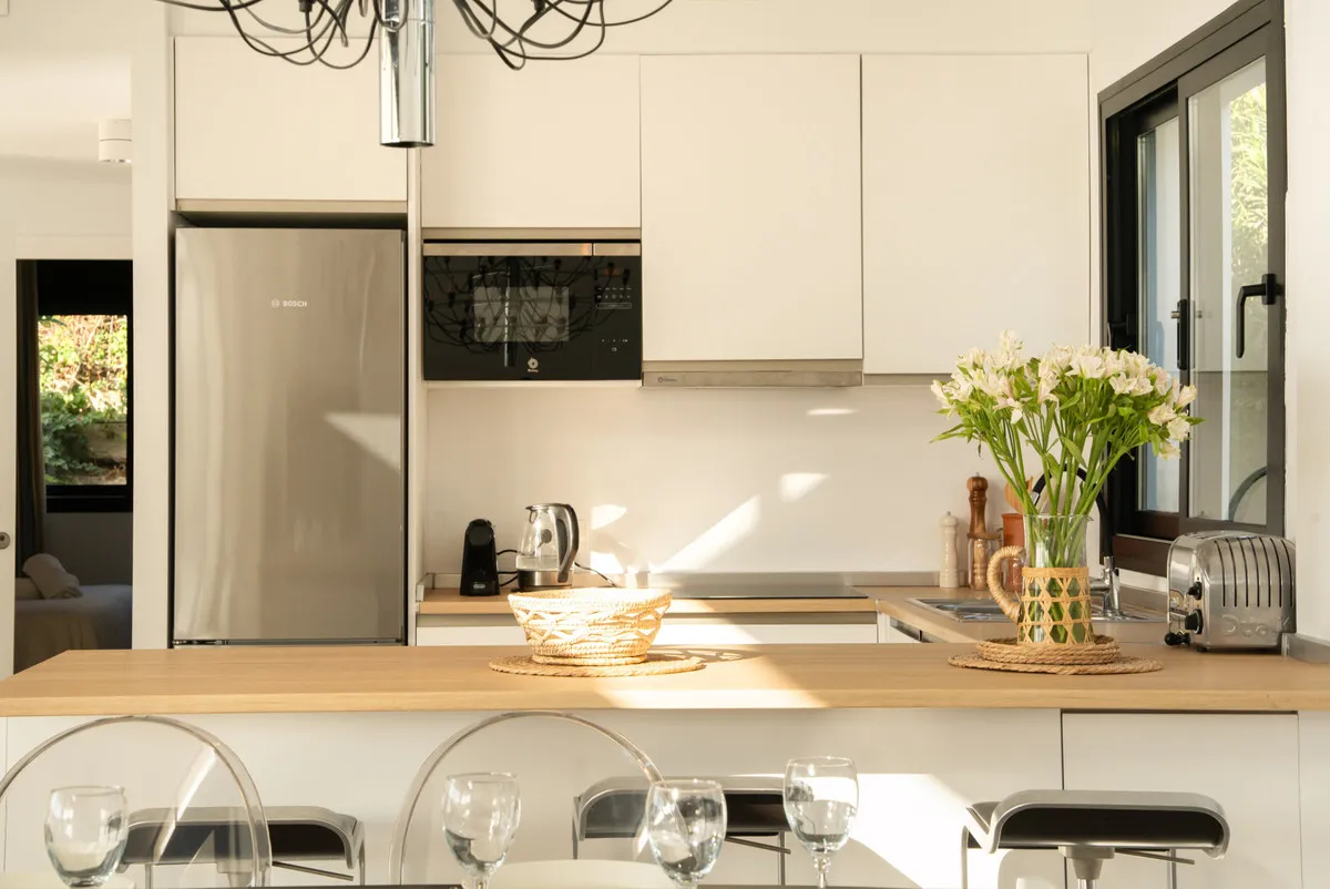 f8e2d464-62b3-40aa-b4ec-6c8bbcab78d0