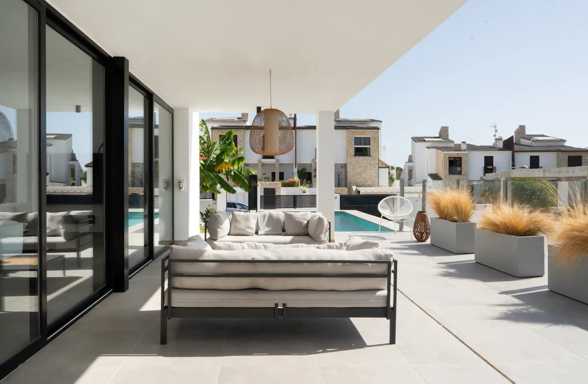 fb8e66af-d071-44f8-bb2e-ef5119baec2b