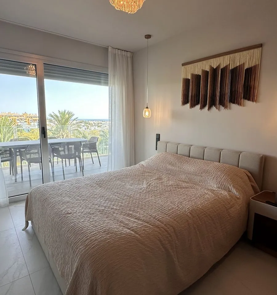 d61959e9-2baa-436c-8a4f-f9a47c6ee59c