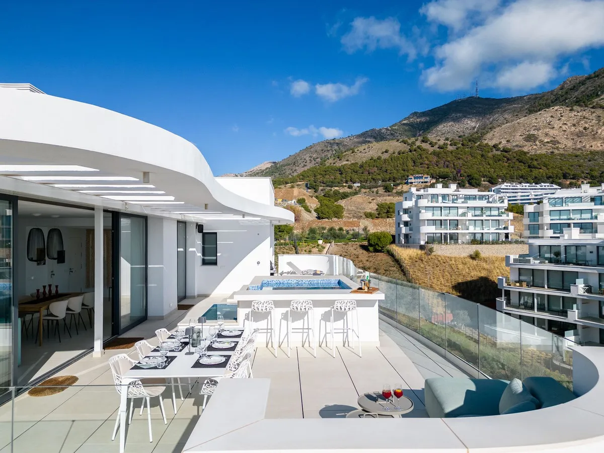 2e39fc31-6404-43e1-9362-7be4744cc2bb