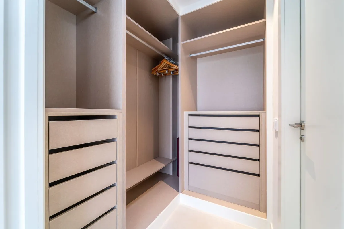 c1d073ac-dd76-463f-ad32-5153f2e7535a