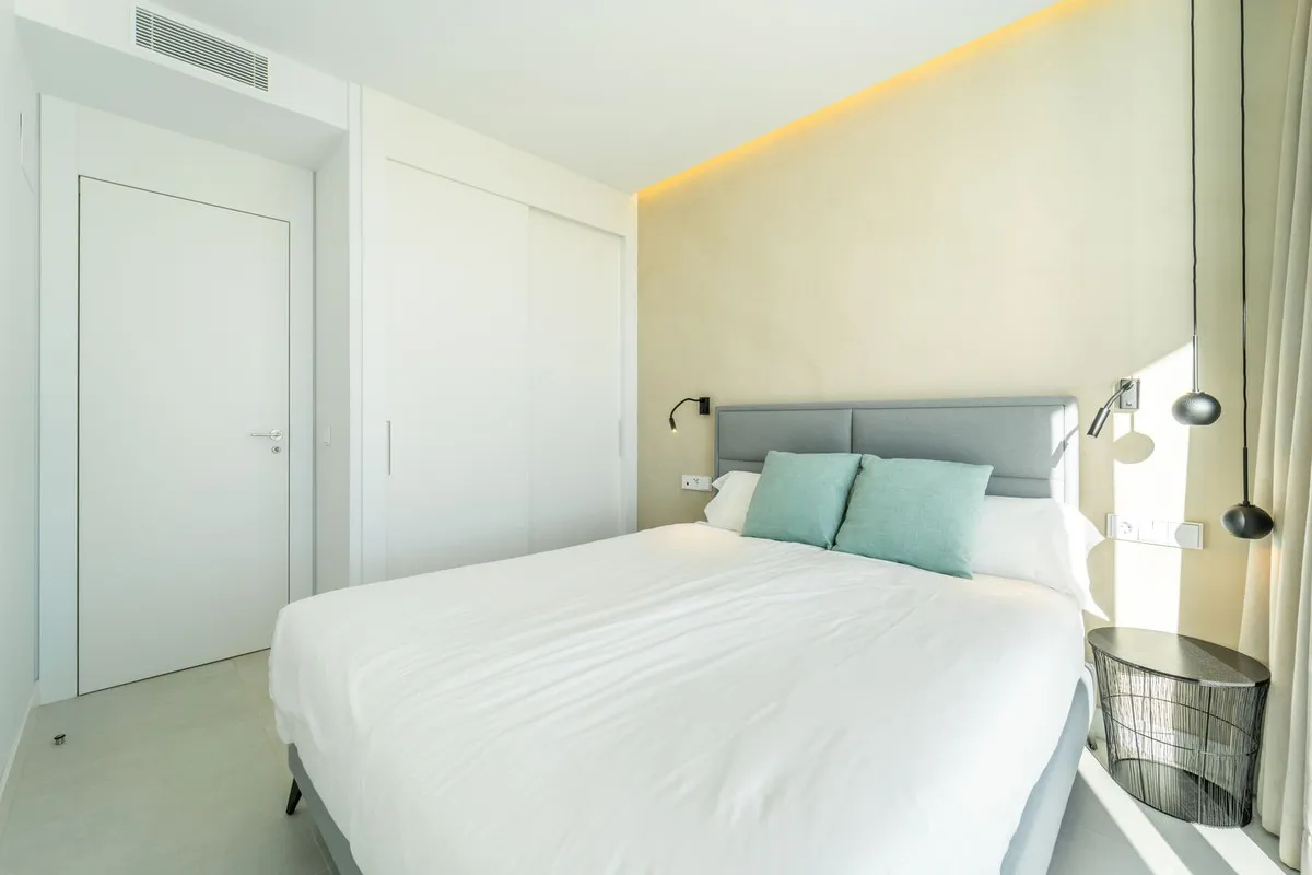 d6c41136-c4cf-4427-a91a-a60efd65196f