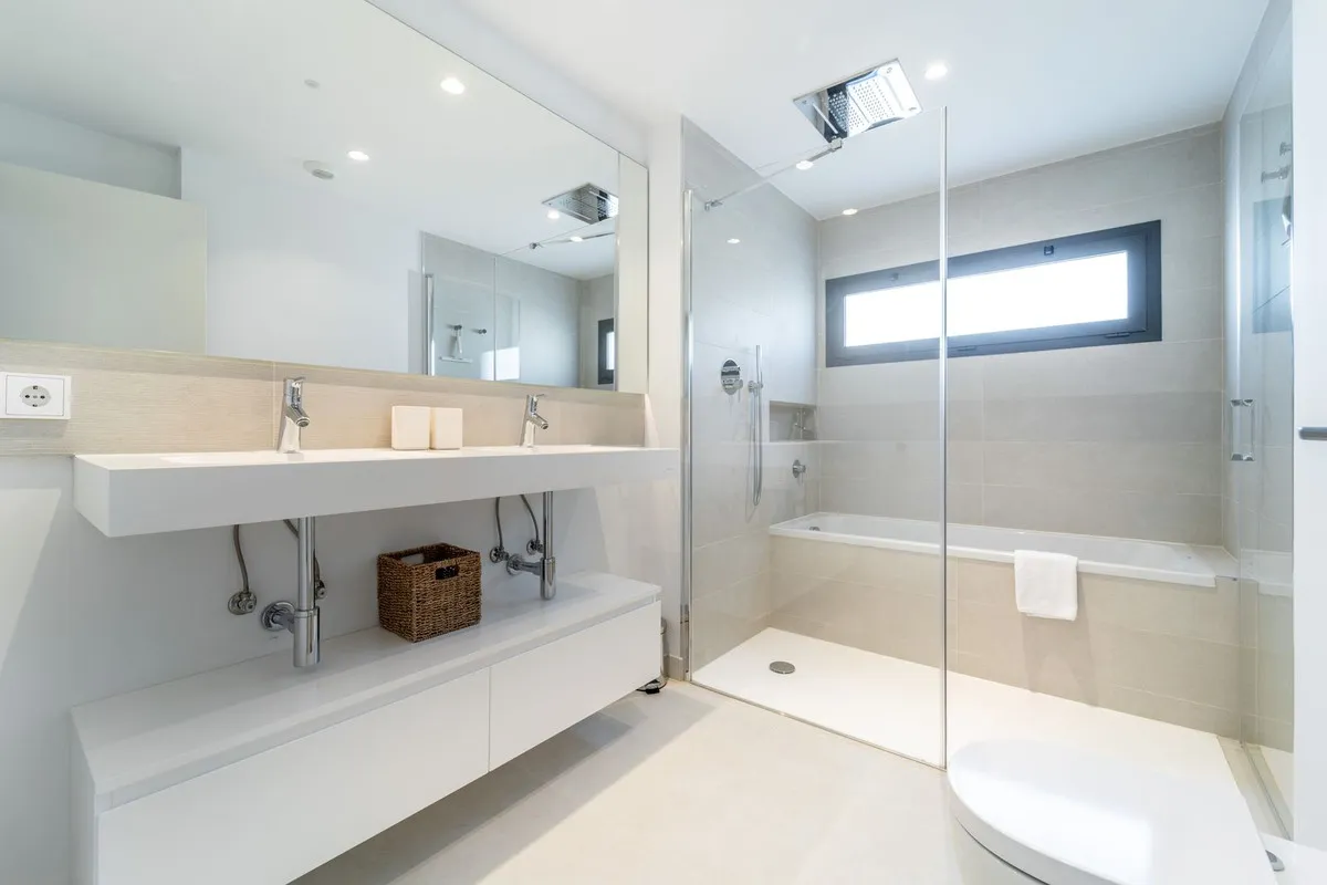 dff7ff7b-e4c2-46bc-bc3d-93273da41a8f