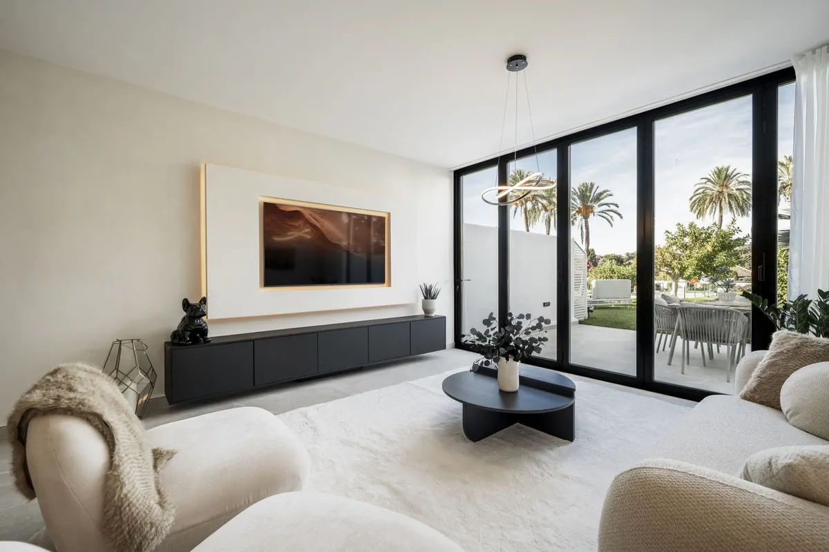 6d88b912-3530-4bbe-8f70-4796da18f3e6