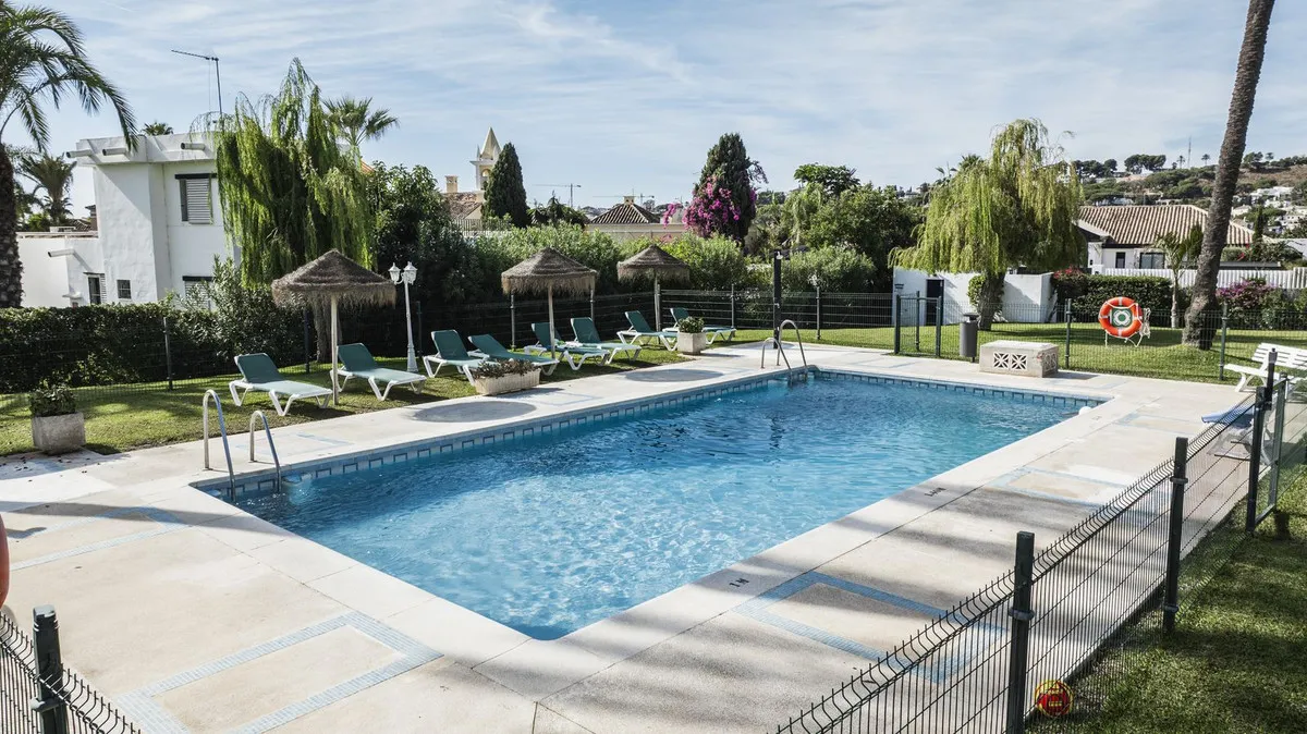 9dd2dad2-37ca-45b5-81b8-b21e2653ac41