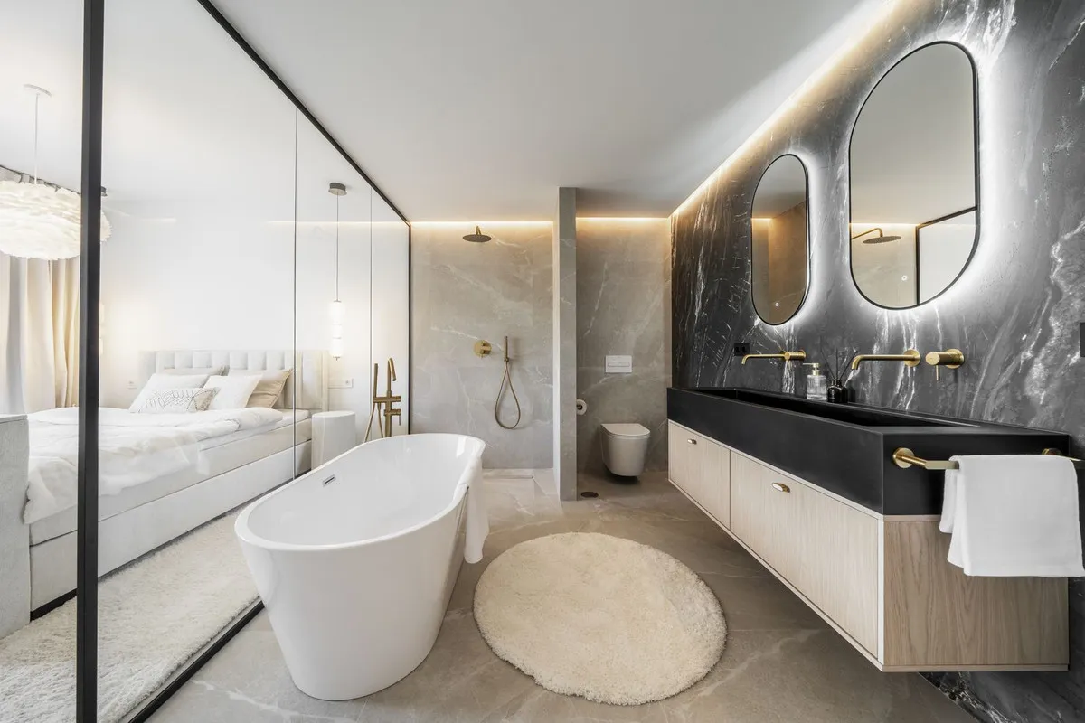 de5dd084-c943-4766-9bfe-a23943626c28