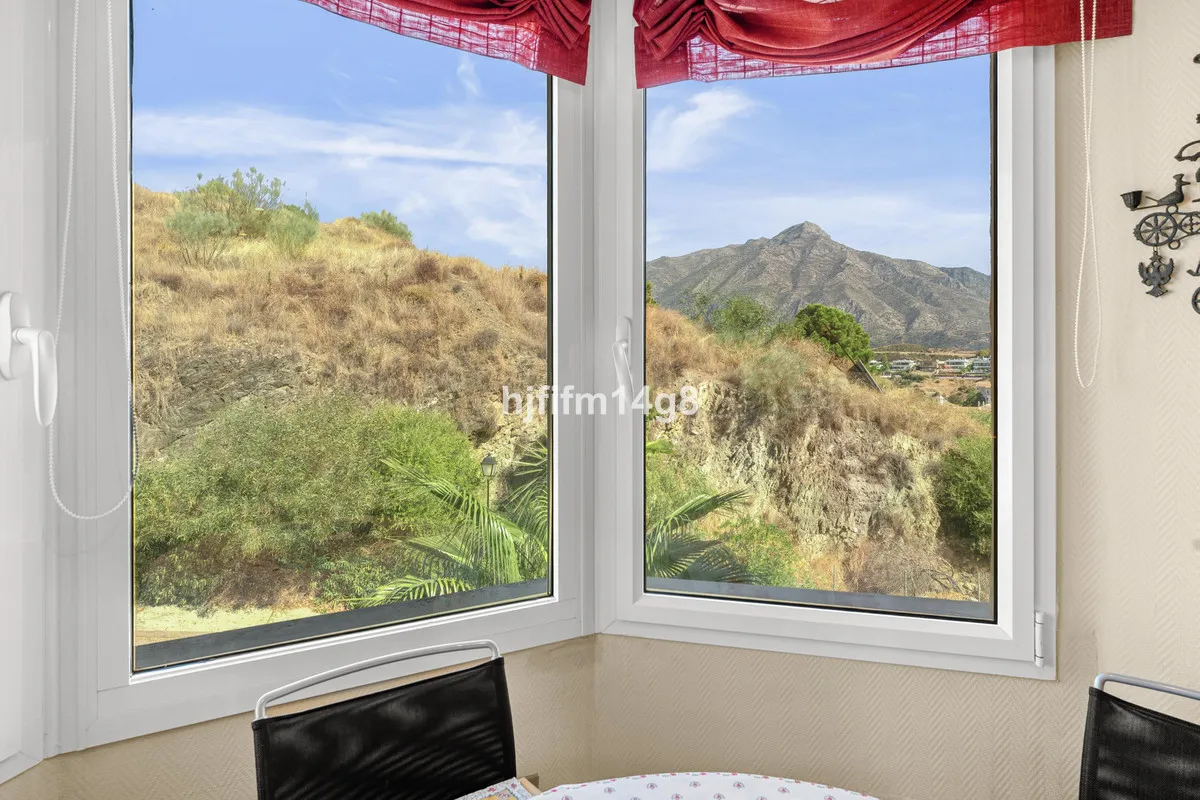 05e4a391-1a89-415c-aa8e-44f32d17d6c3