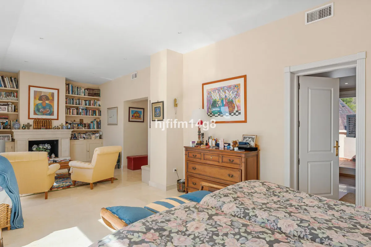 1849dc50-1d16-4362-8049-8d2ecd738324