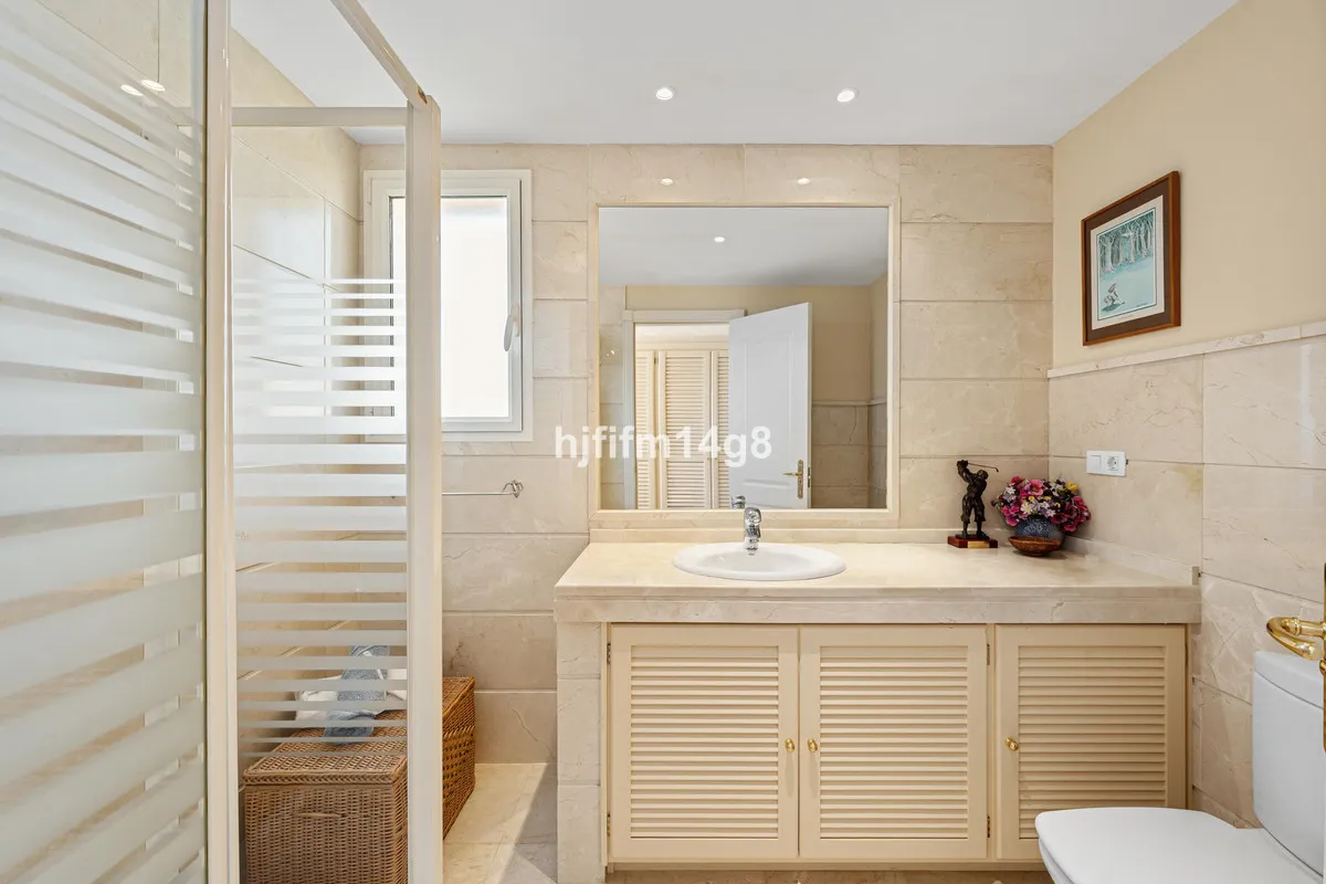 8a866cc5-16e5-40e2-bf08-b2ba469db105