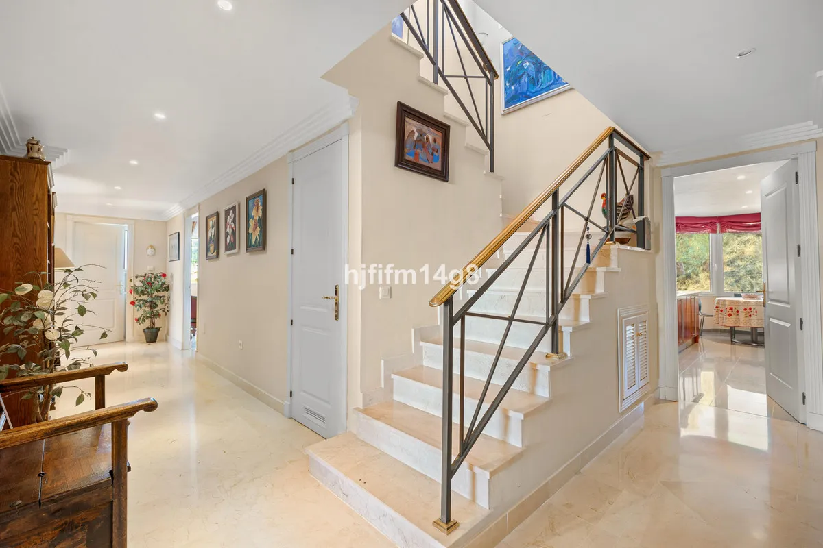 f72180ca-db64-496f-a514-bb494ae262df