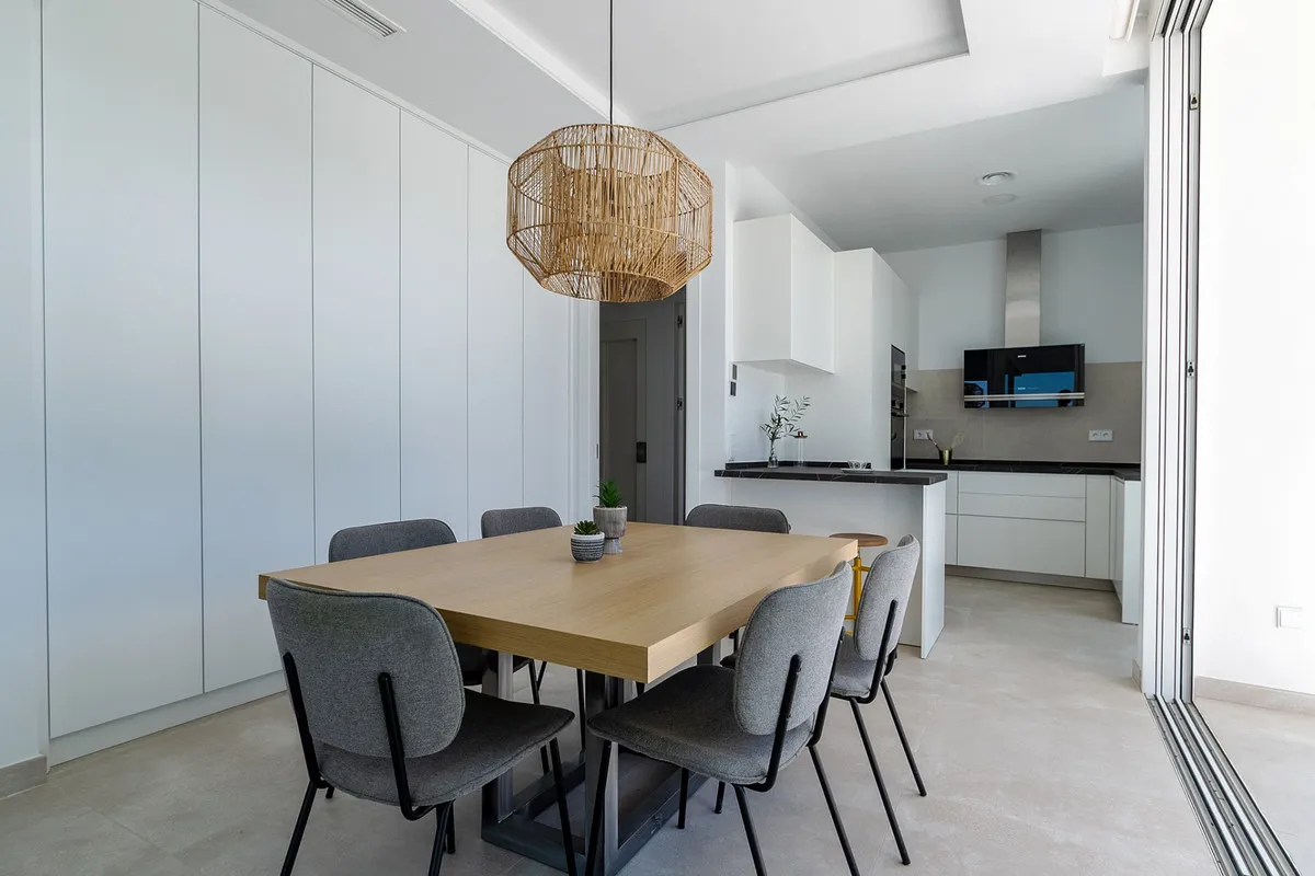 654c071e-01ee-42ab-91e8-d42be473169d