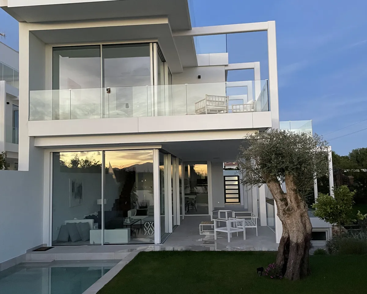 693e4aeb-016d-4e9e-aa2a-2ef54a28782f