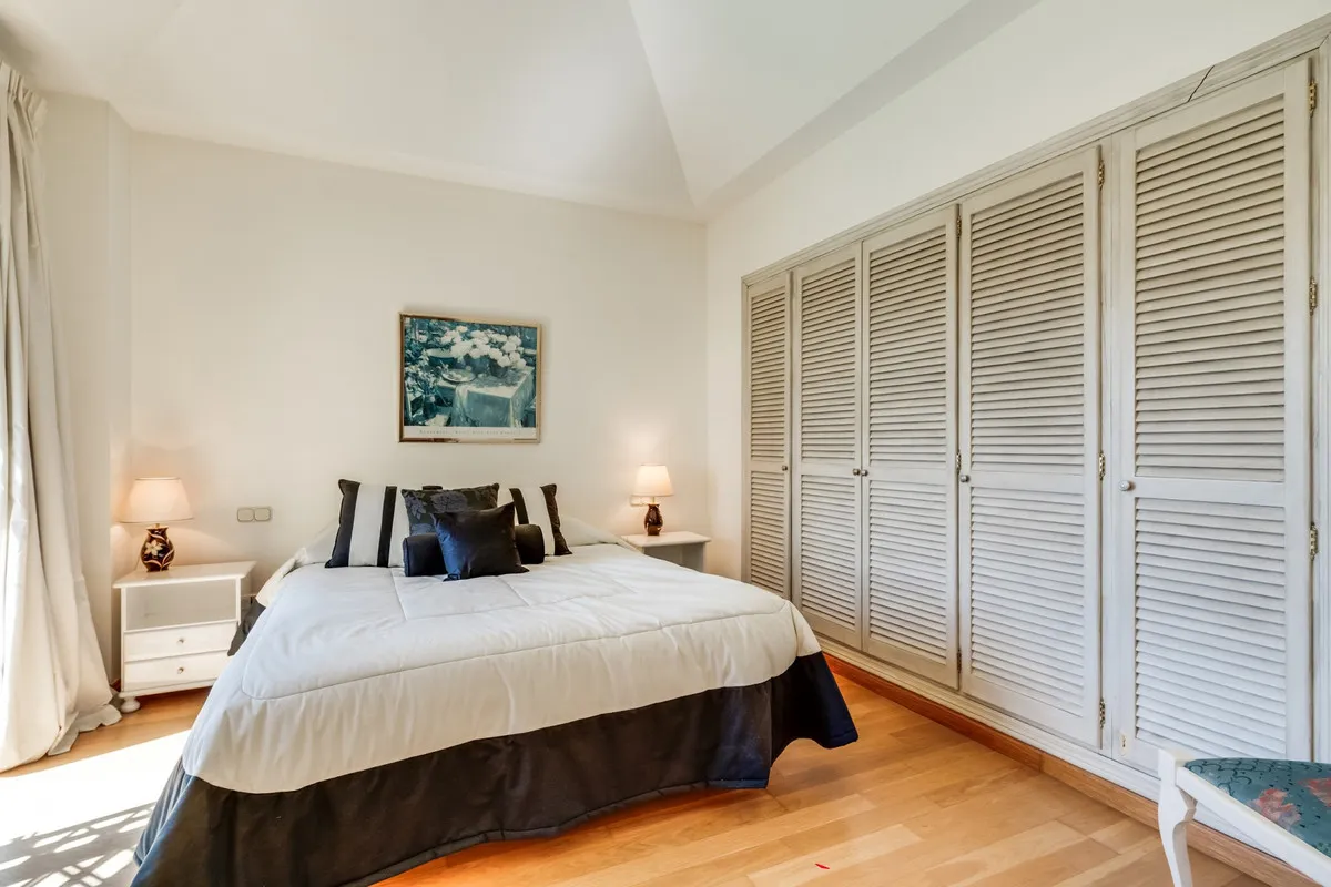 78be8da7-08dc-4f2e-a193-1e42e546f504