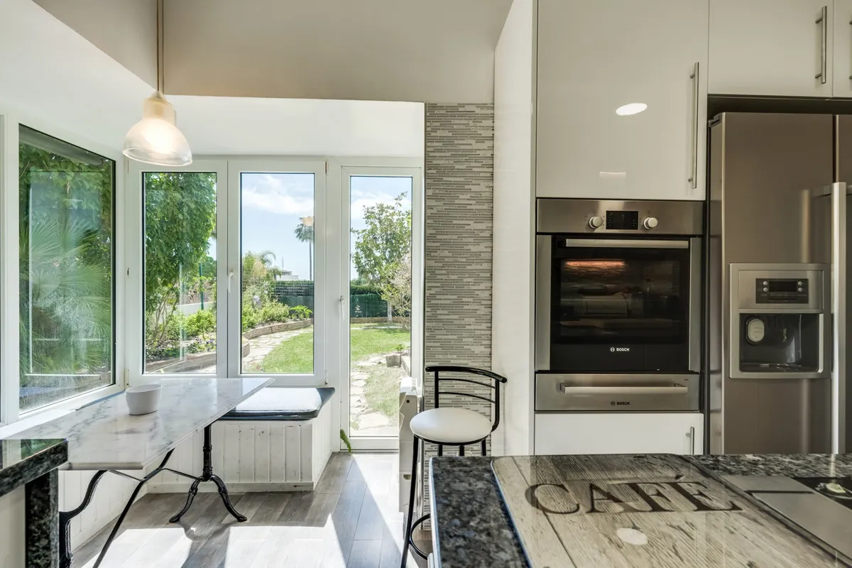 c088b2fb-a505-4147-b527-9b44ddcc45bb