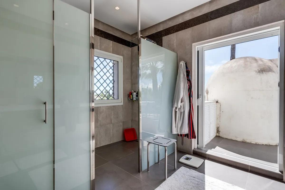 da6656b3-b6a5-475d-a15d-464478a3b1dc