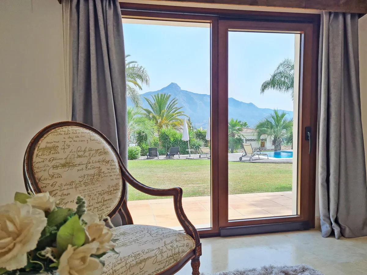 482af0b9-6c9b-4fb8-9f32-98b7f33c2f8e