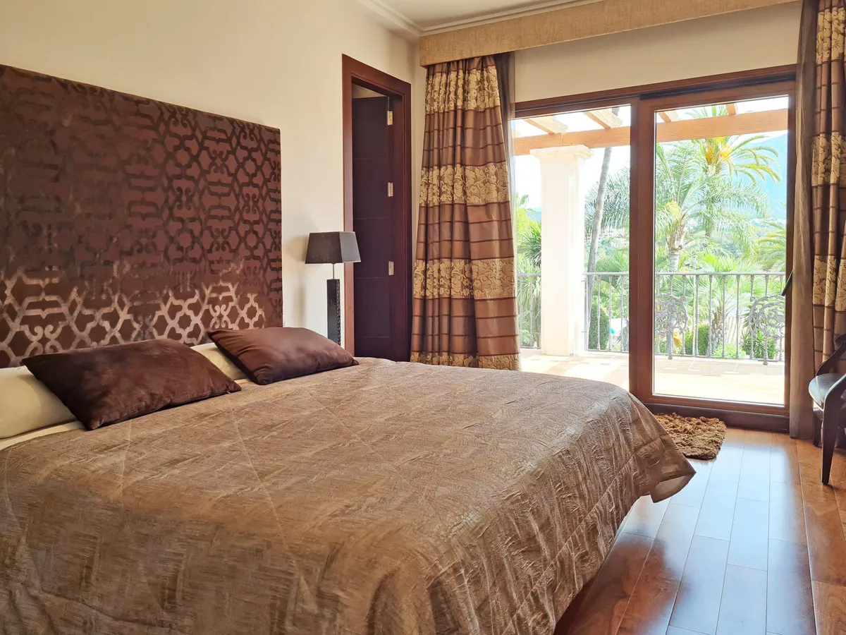 4eb0528f-c861-4b39-89c0-0c57702be290