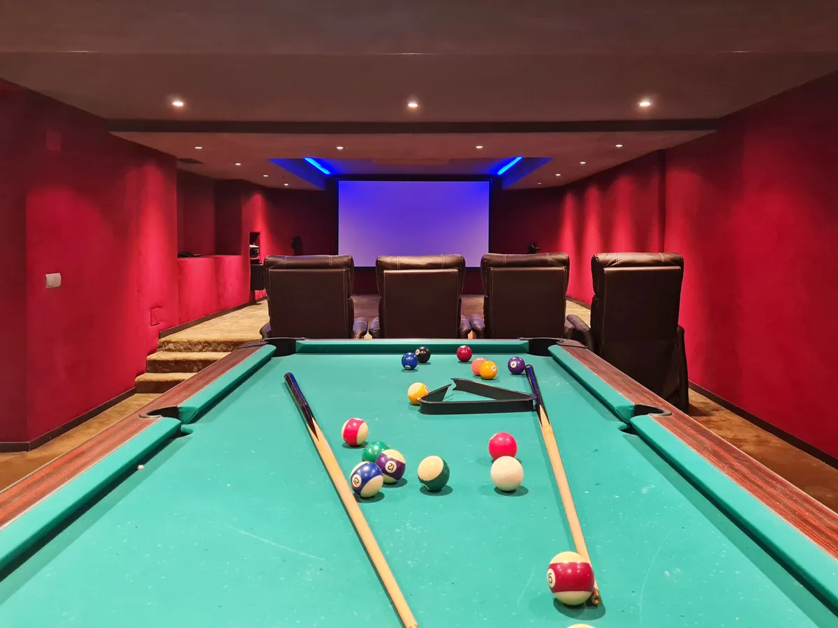 64fea3fe-4101-4242-a5a5-74106fc2e272