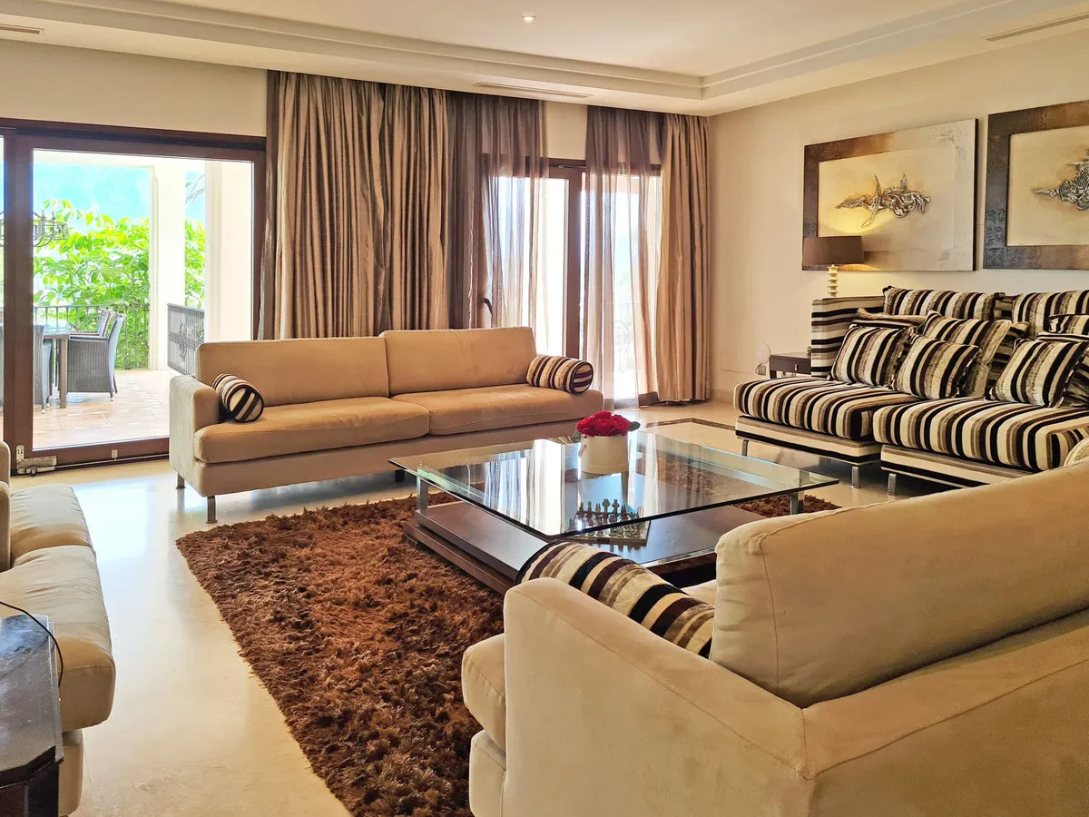 87b70eb8-682b-45ee-bb16-3e9c90a7009b