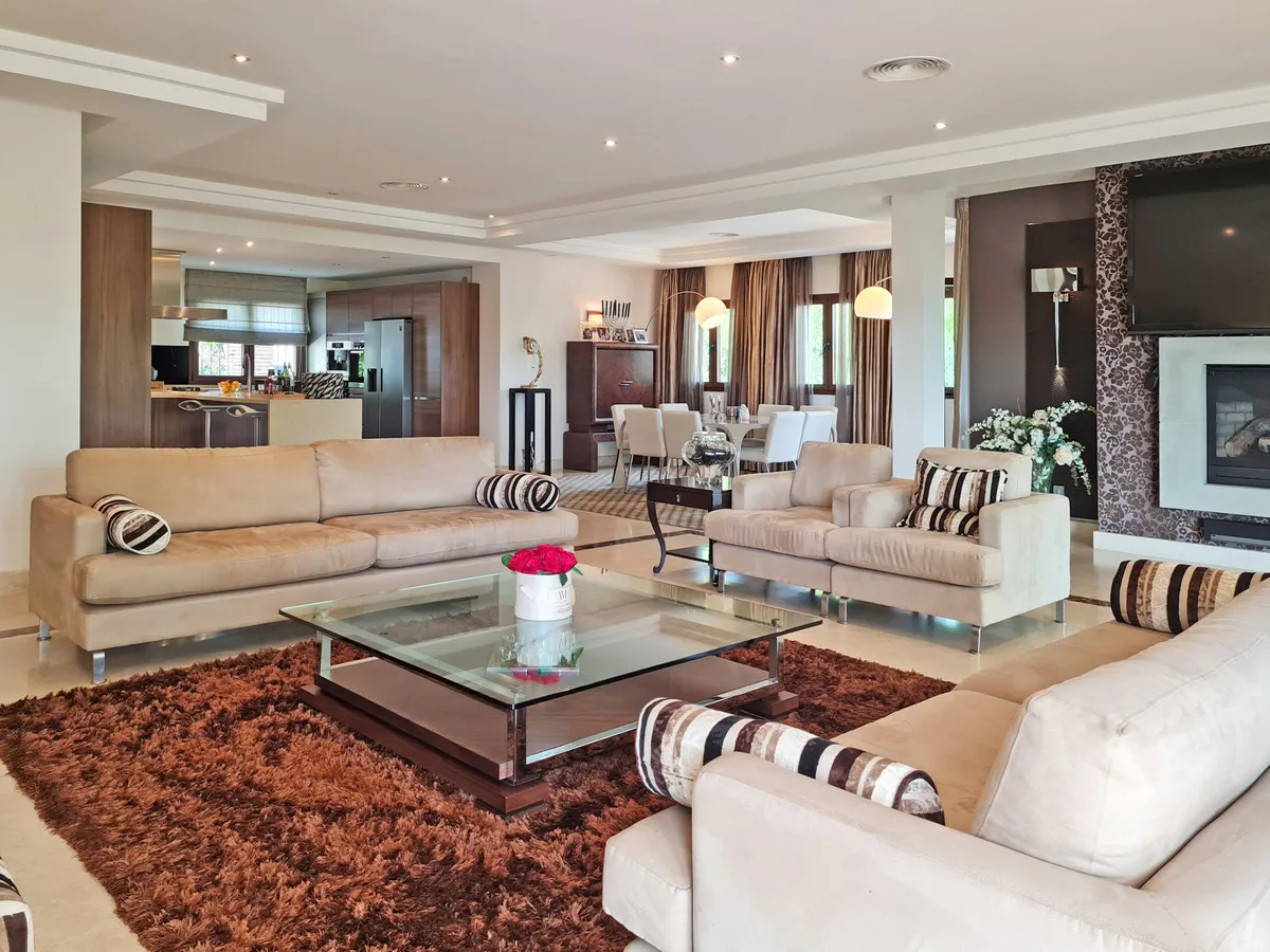 e19337f9-8bf3-447b-818c-8b050b666461