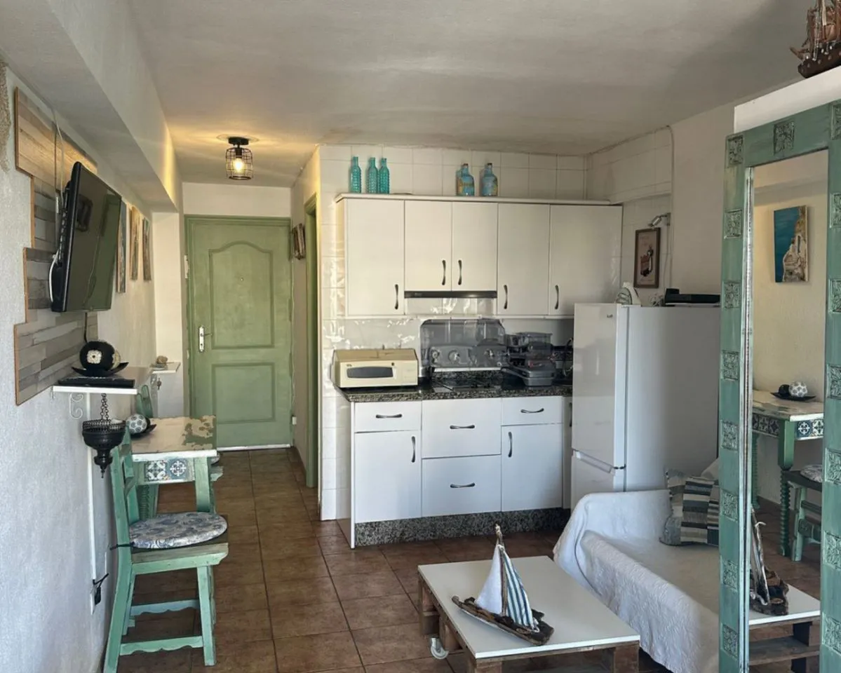 b923a7bf-0858-4689-b7c8-361bc4beaff9