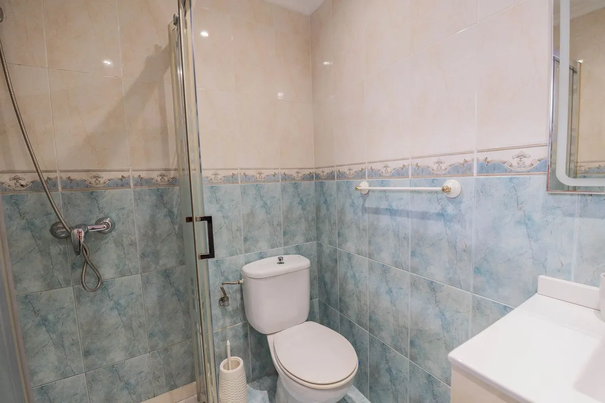 12ed679b-6869-47e9-a94e-f1409c46a21f